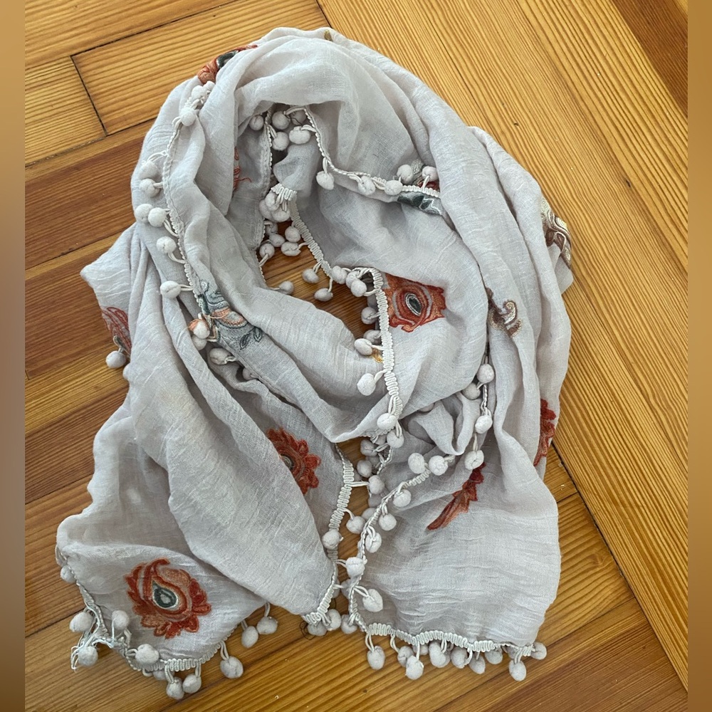 Beautiful Paisley Stitched Scarf
